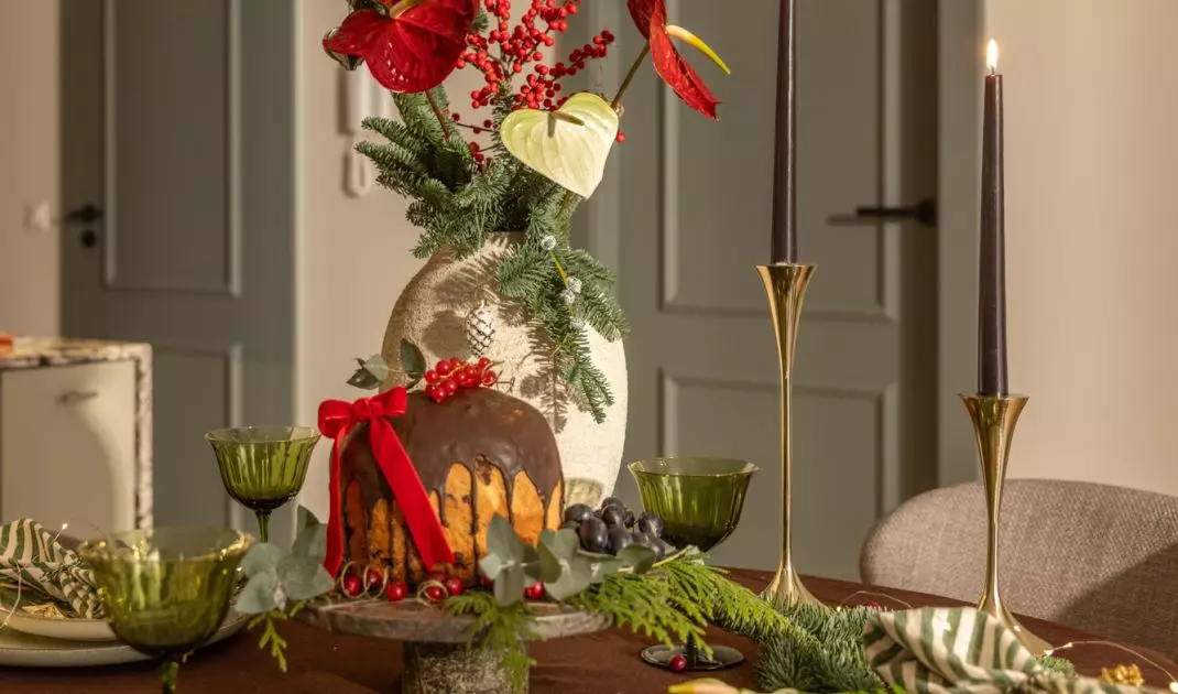 Apartment in a festive design by Decoroom
