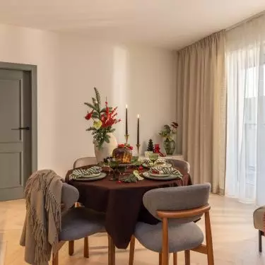 Apartment in a festive design by Decoroom