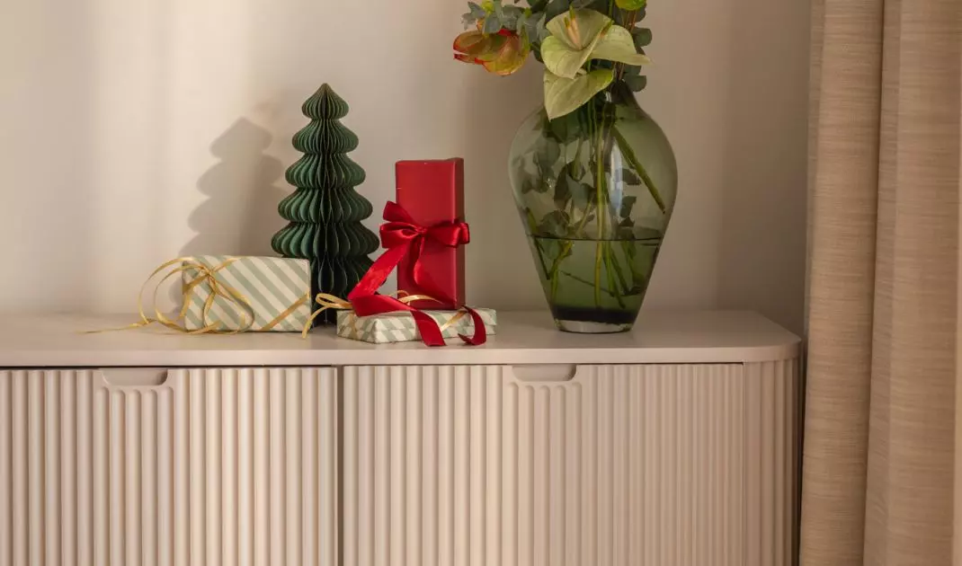 Apartment in a festive design by Decoroom