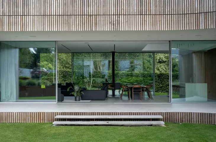 Two-sided house
