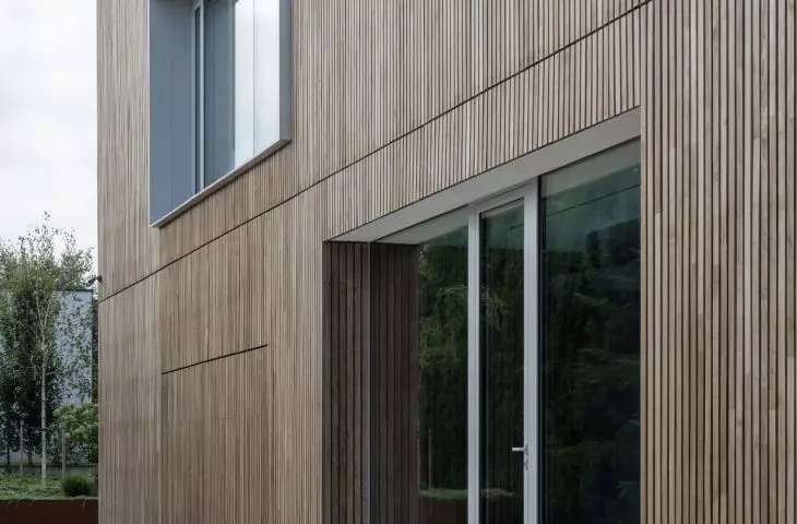Two-sided house