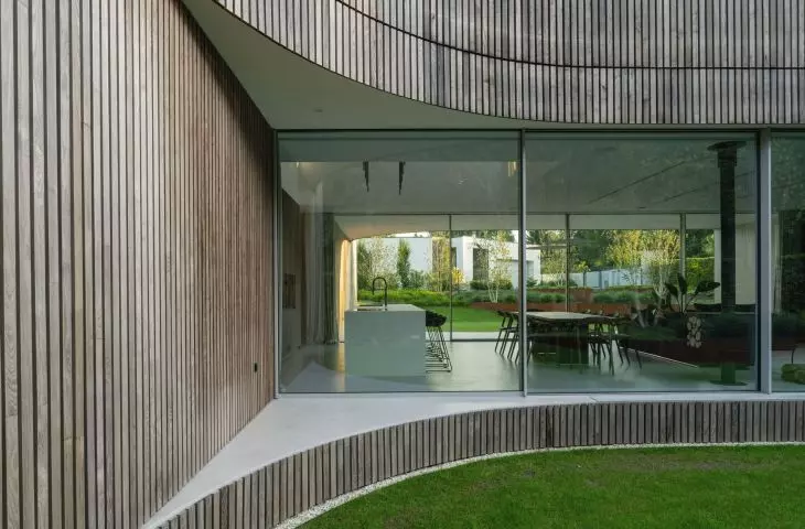 Two-sided house