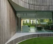 Two-sided house
