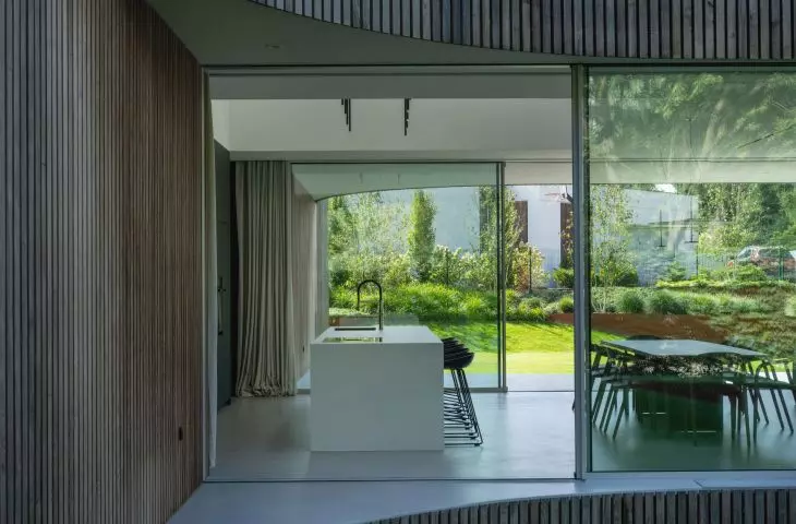 Two-sided house