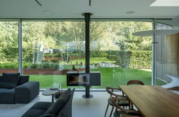 Two-sided house