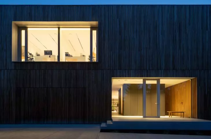 Two-sided house