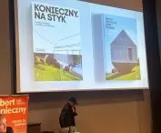 Robert Konieczny during a lecture at the Silesian University of Technology
