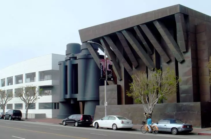 Binoculars Building w Los Angeles