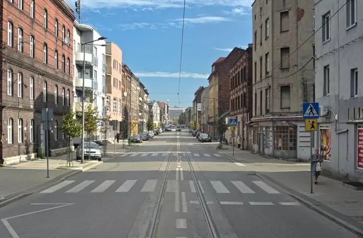 południowy odcinek ulicy Wolności w Chorzowie w 2019 roku