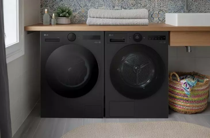 LG F4X7511TBB washing machine and LG RHX7010TBB dryer