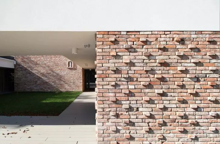 Two-hundred-year-old recycled brick