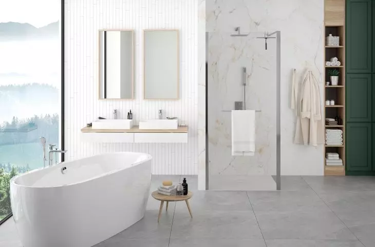 Freestanding bathtub complete Luxo series