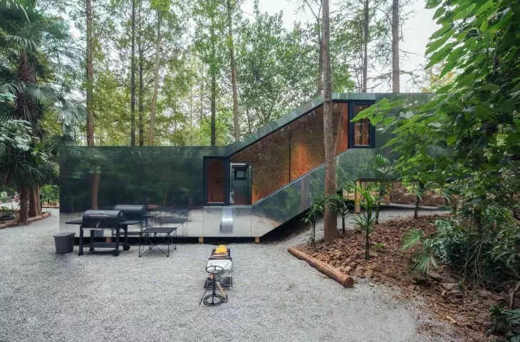 Merryda Wiki World (aka Secret Camp) in Wuhan