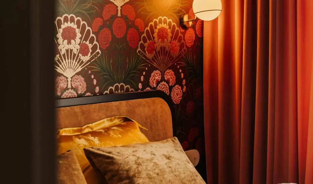 Kobiecy apartament z charakterem od pracowni Buduar