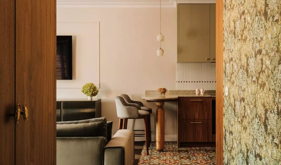 Kobiecy apartament z charakterem od pracowni Buduar