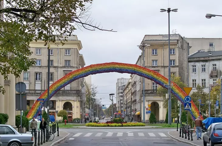 Tęcza na pl. Zbawiciela w Warszawie, 2012