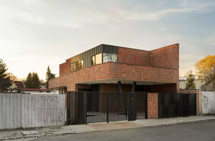 Skinny Haus w Warszawie - dom na wąskiej działce