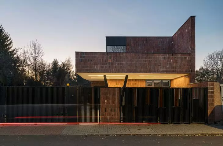 Skinny Haus in Warsaw - a house on a narrow plot of land