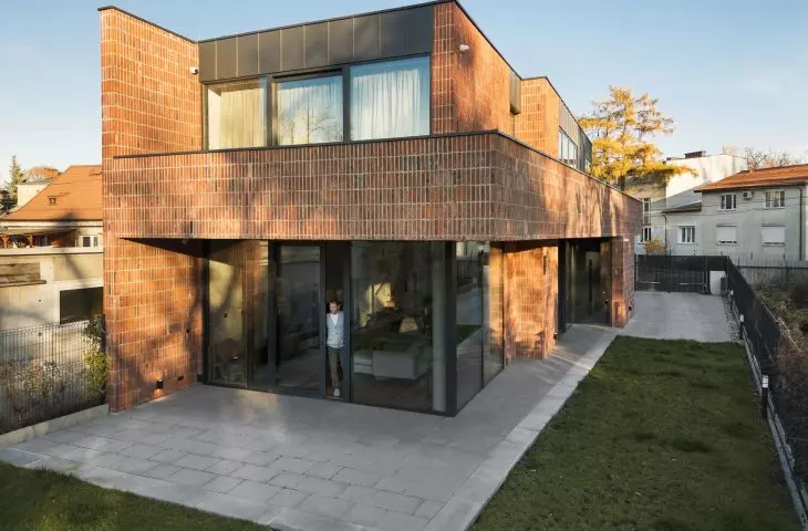 Skinny Haus in Warsaw - a house on a narrow plot of land