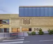 Faire école - a school made of recycled earth, wood and concrete in Châtenay-Malabry, France