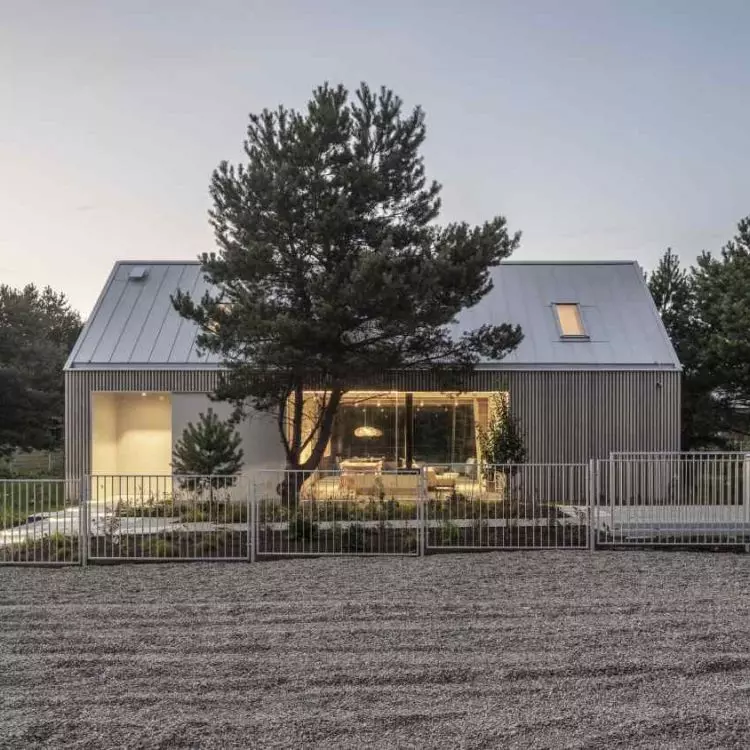 Kownatki Lake House