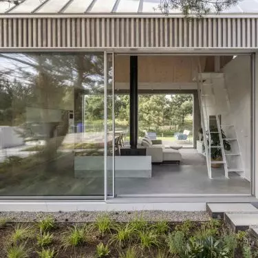 Kownatki Lake House