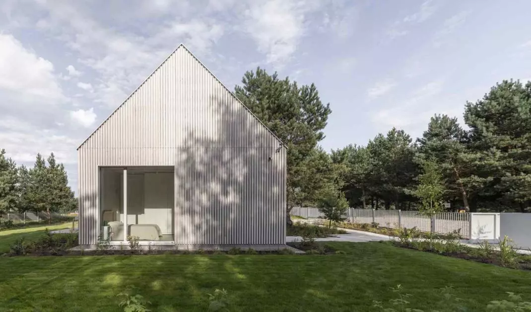 Kownatki Lake House