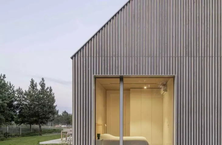 Kownatki Lake House