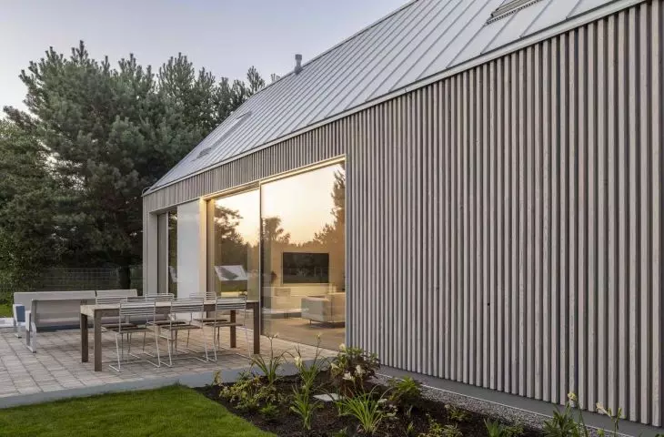 Kownatki Lake House