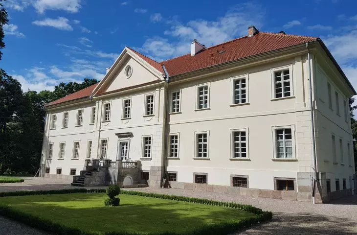 Pałac Nakomiady