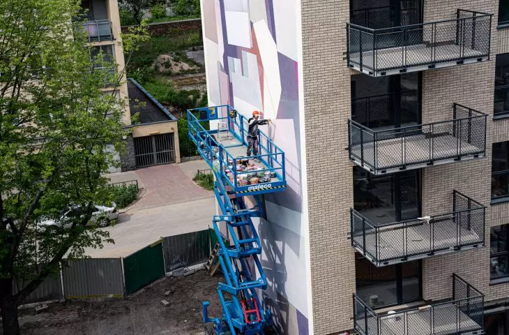 The area of the mural is 260 square meters