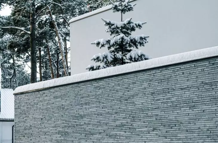 Rezydencja Betonowa Ściana w Konstancinie-Jeziornej