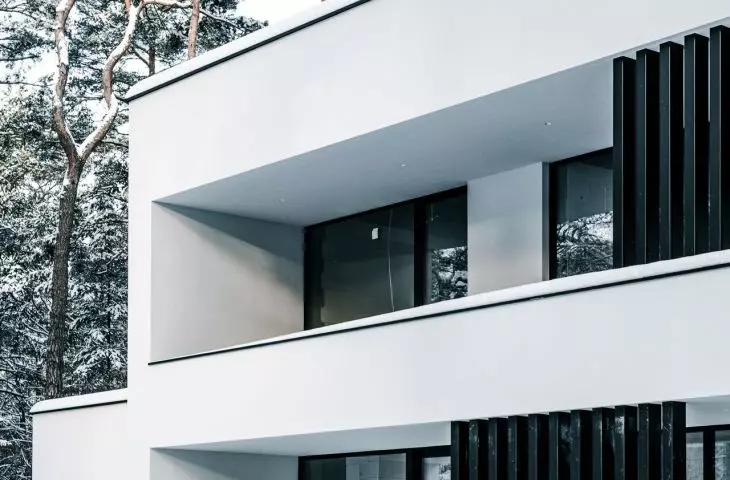 Concrete Wall Residence in Konstancin-Jeziorna
