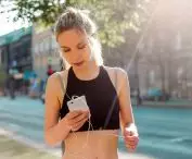Z Blue Bolt wychodzisz bez kluczy i pilotów — smartfon otwiera wszystkie drzwi i bramy. Wygodnie i w pełni mobilnie. 