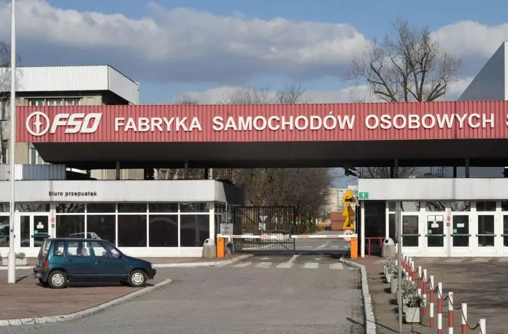 Brama Główna do zakładów F.S.O. w Warszawie