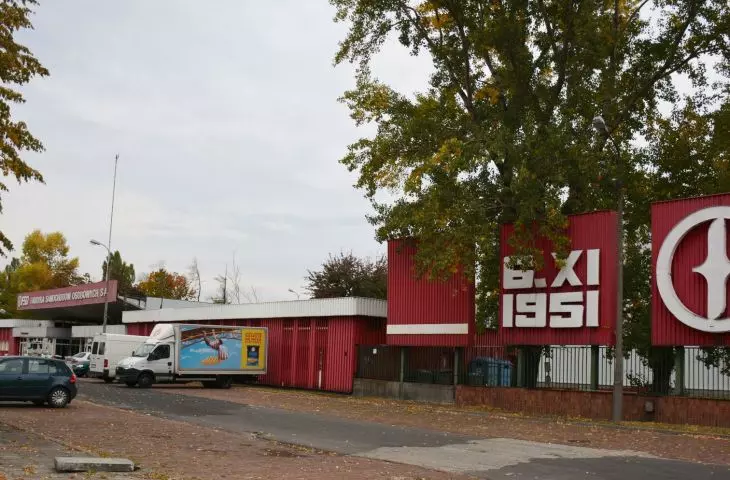 Brama Główna do zakładów F.S.O. w Warszawie