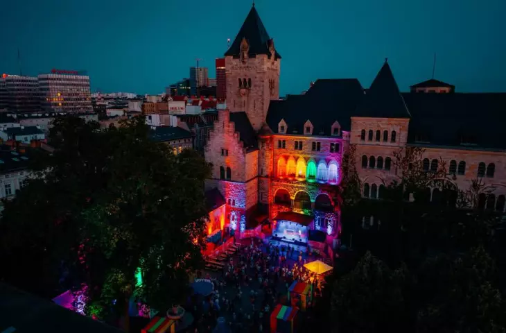 Lokum Stonewall w Zamku Cesarskim w Poznaniu
