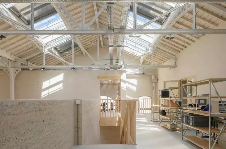 Lot 8 w Arles