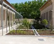 Lot 8 w Arles