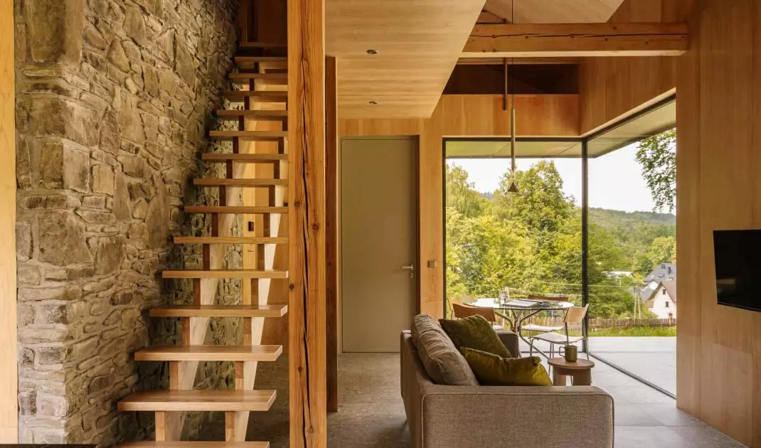 Year-round cottage