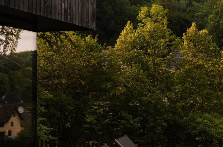 Year-round cottage