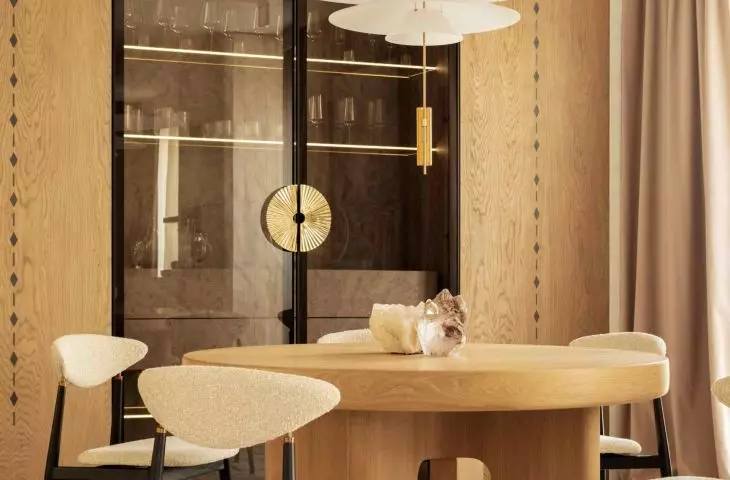 Daylight, coming in through large glazing, brings out the texture of the surface and changes the character of the interior during the day