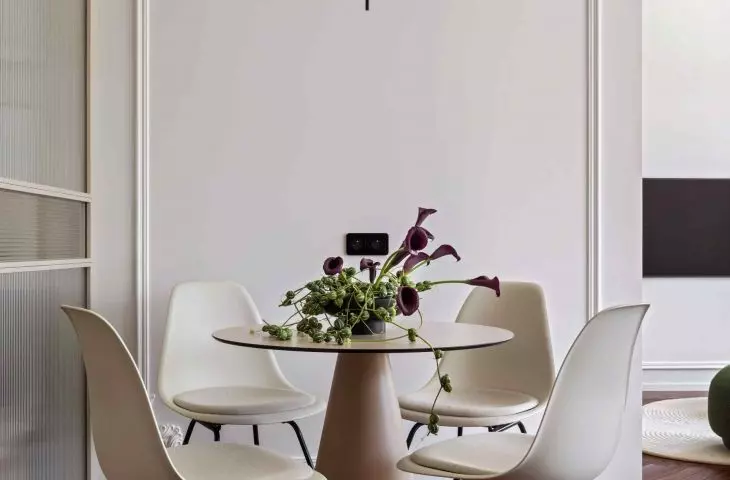 Apartment in Warsaw from MIRRO STUDIO