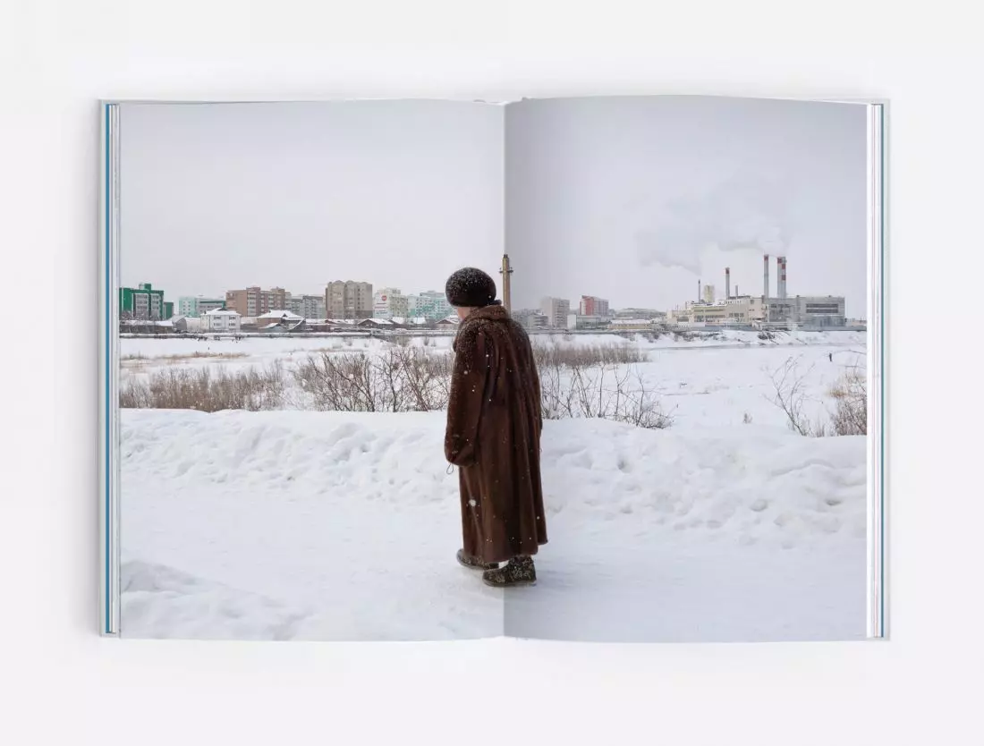 książka „Concrete
Siberia”, na zdjęciu: Jakuck