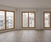 Blok mieszkaniowy przy 18 Rue Pradier w Paryżu
