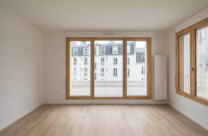 Blok mieszkaniowy przy 18 Rue Pradier w Paryżu