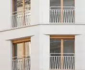 Blok mieszkaniowy przy 18 Rue Pradier w Paryżu