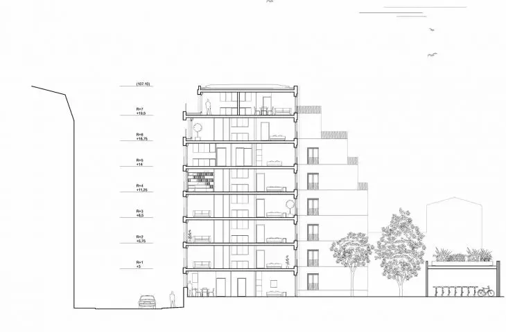 Residential block at 18 Rue Pradier in Paris