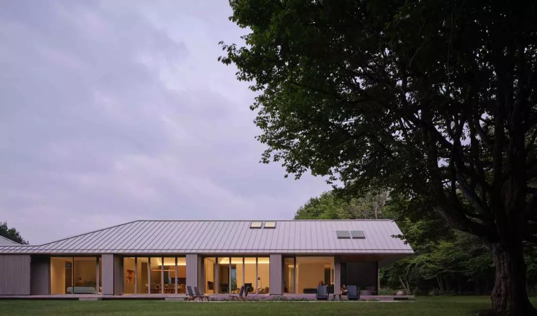 Ridge House in Canada