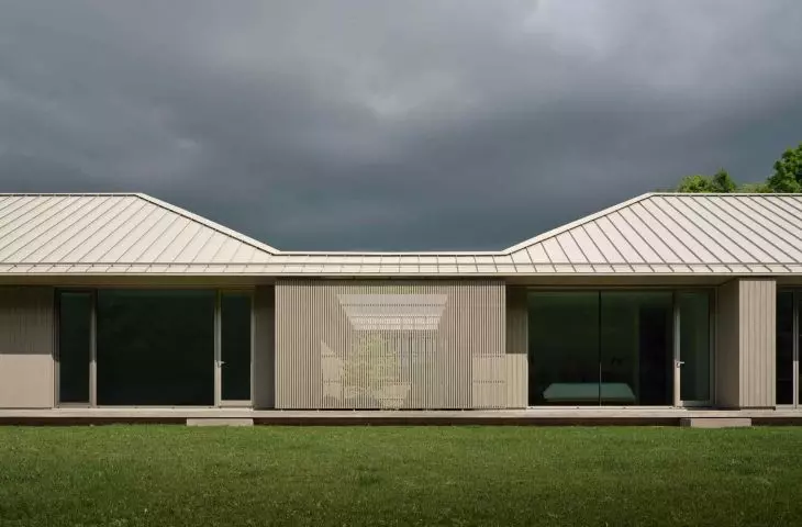 Ridge House in Canada
